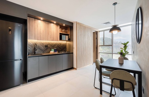 San Diego Apartamento | Stylish & brand new 2BR flat with Jacuzzi & A/C in El Poblado