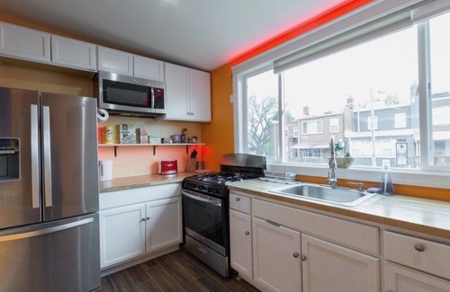 Kingman Park Apartamento | Amplio, soleado, apartamento de 1 habitación en el segundo piso; Capitol Hill