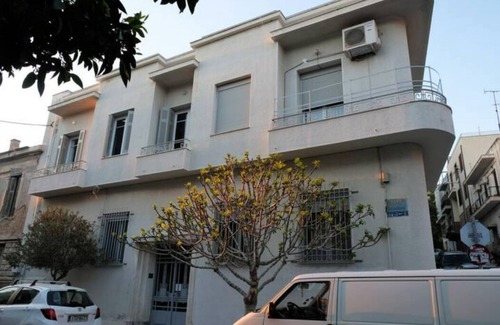 Filopappou Apartamento | Stylish Bright Athenian Flat
