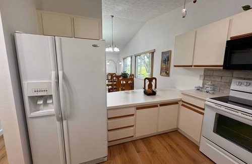 Lake Placid Villa | Stylish budget friendly retreat!