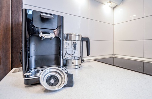Niehl Apartamento | Stylish & chic, 2 room terrace apartment, 4 persons, subway 2 minutes walk