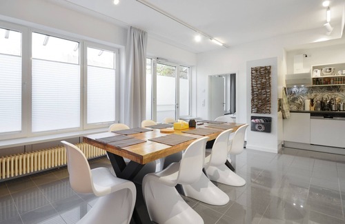 Schwabing-Freimann Apartamento | Stylish city apartment for up to 8 people, 5 minutes walk to the subway.