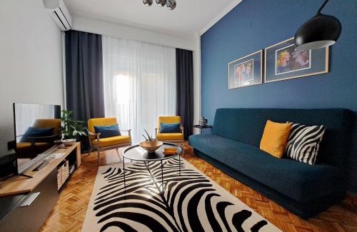 Serres Apartamento | Stylish City Center Apartment