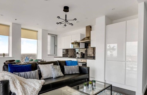 Collier's Wood Apartamento | Stylish City Views Near Station