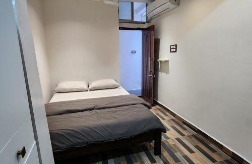 Pallavaram Casa | Stylish comfy Room near Airport