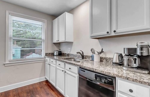San Marco Condominio | Stylish Condo - 2 block from San Marco