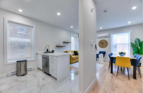 Westmount Apartamento | Stylish Condo AC Wi-Fi Westmount Smart TV