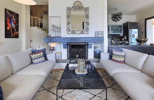 Azzano Villa | Stylish contemporary villa with pool and views over Lake Como! - Villa Nadea