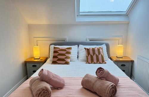 Roundhay Apartamento | Stylish & Cosy 2-Bed Apartment in Vibrant Oakwood!