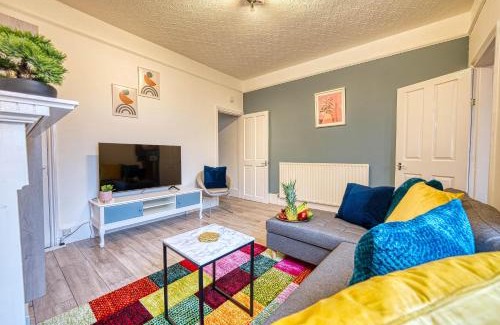 Coventry Casa | Stylish & Cosy in Coventry Garden Parking