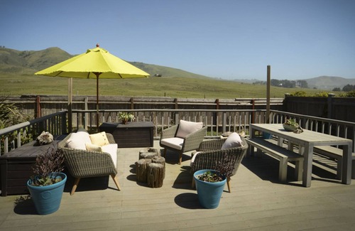 Bodega Bay Casa | Elegante cabaña en la playa de Wrights - Vistas al océano, jardines y colinas