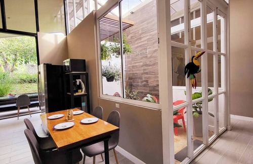 Cerro Plano Casa | Stylish Cottage in Labrador – Close to Tivives & Nature Trails