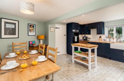 Bicester Casa | Stylish Cottage Peaceful Rural Retreat Pass The Keys