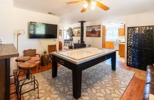 Ranchita Villa | Stylish Country Cowboy Home with Hot Tub on 20 Acres