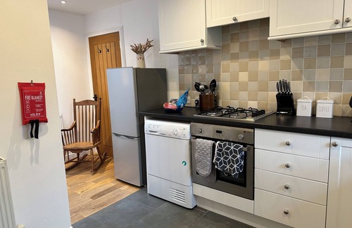Nine Mile Burn Cabaña | Stylish countryside cottage outside Edinburgh