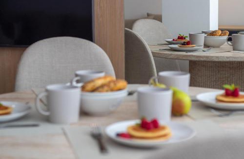 Bonfim Apartamento | Stylish & Cozy 1BR with AC by LovelyStay