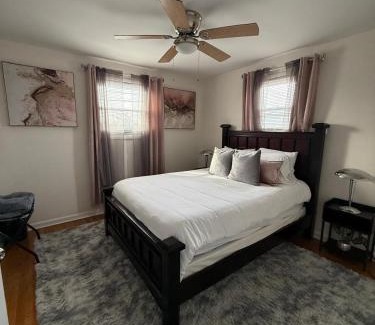 Atlantic City Casa | Stylish Cozy Quiet Family Retreat and Romantic getaway Sleeps up to 7 with Fast Wifi, Free Parking, Work station, Alexa enabled, Fenced in Backyard for Pets Grill Party Patio, Porch, Beach, Canal, stadium,Boardwalk Restaurants, and much more!