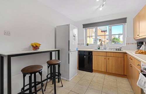 Swindon Apartamento | Stylish & Cozy Retreat /Prime Location/ Perfect for short & Long Stays