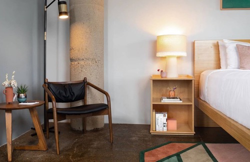 Downtown Dallas Hotel | Stylish Dallas Stay: Rooftop Pool w/ City Skyline Views! Artsy Vibes