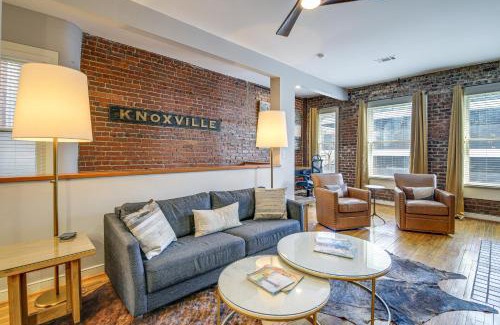 Downtown Knoxville Apartamento | Stylish Dtwn Knoxville Condo with Rooftop Deck!