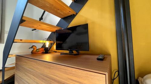 Navigli Apartamento | Stylish Duplex on Two Levels 15 Mins from Duomo