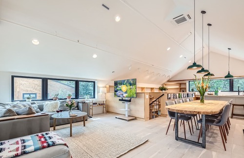 Old North Boulder Casa | Stylish Eco-Friendly Gem, 5-min to Pearl St & CU