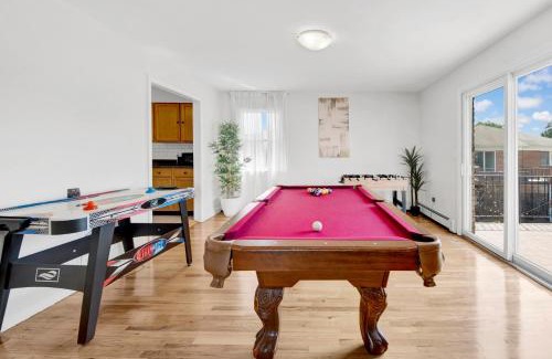 Southeast Yonkers Casa | Stylish Escape with Game Room, Balcony and Free Parking