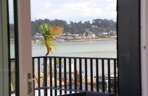 Treator Apartamento | Stylish estuary view apartment