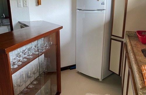 Itacimirim Apartamento | Elegante apartamento en Praia do Forte en un condominio junto al mar