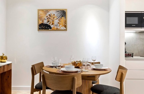 Dudden Hill Apartamento | Stylish Flat-Leisure Pool & Gym
