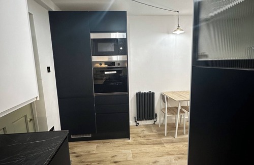 St. Helen's Apartamento | Stylish Flat w/Garden in Notting Hill