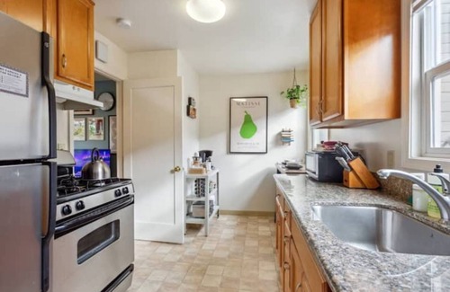 Albany Apartamento | Stylish Flat with Free Parking in Downtown Albany