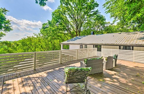 Franklin Casa | Stylish Franklin Cabin on 6 Private Acres!