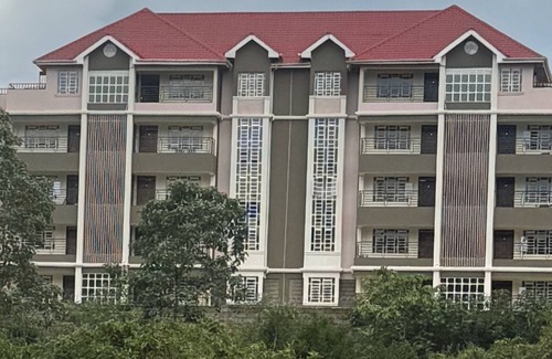 Kitale Apartamento | Stylish fully furnished 2 bedroom 2 bath in Kitale 5 min from city center