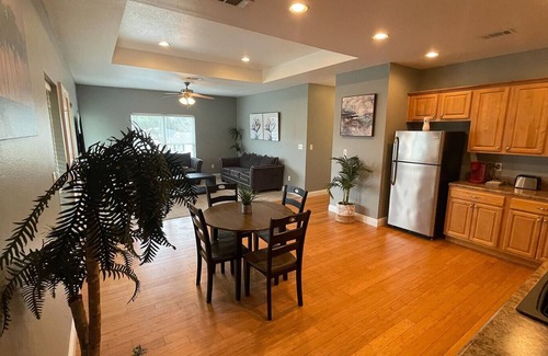Kreole Apartamento | Stylish & Functional Dual Apartments in Moss Point