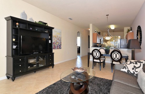Braden River Condominio | Elegante amueblado elegante condominio con vista al piso superior de 2 camas en River Strand CC