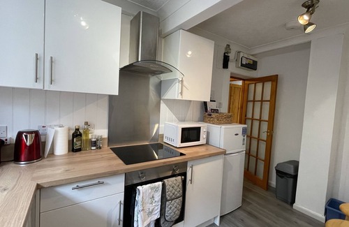 Lewiston Apartamento | Stylish Garden Flat Near Loch Ness