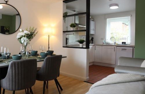 Cambridge Casa | Stylish Cambridge Home with Garden