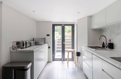 Islington Apartamento | Stylish Georgian Townhouse w Sun Terrace Garden