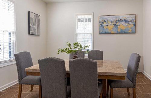 Downtown Jackson Casa | Stylish Home about 2 Mi to Jackson State and Belhaven!