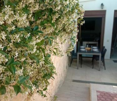 Panormos Apartamento | Stylish home - comfortable holidays near the beach.