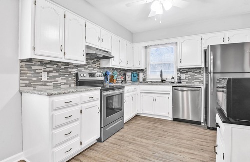 Mission Casa | 🔷Luxury Home Corner Lot🔷Full Kitchen🔷Backyard🔷BBQ🔷10min➡️DT🔷Google Fiber🔷