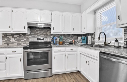 Mission Casa | 🔷Luxury Home Corner Lot🔷Full Kitchen🔷Backyard🔷BBQ🔷10min➡️DT🔷Google Fiber🔷