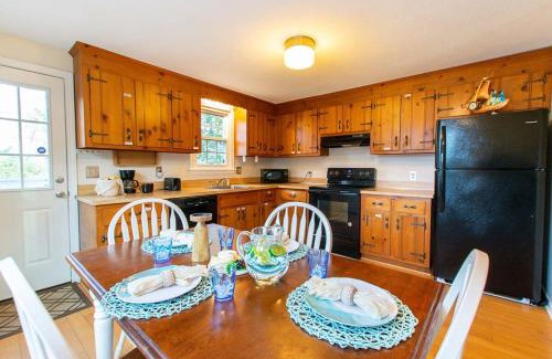 West Yarmouth Casa | Stylish Home Dog Friendly Close to Beach