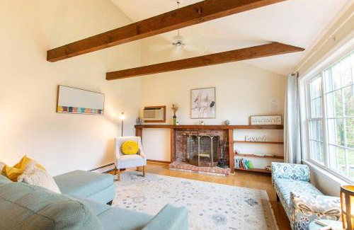 West Yarmouth Casa | Stylish Home Dog Friendly Close to Beach