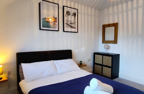 Swindon Casa | Stylish Home in the heart of Swindon's Old Town