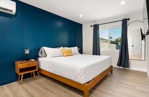 Montebello Casa | Stylish home near LA and OC