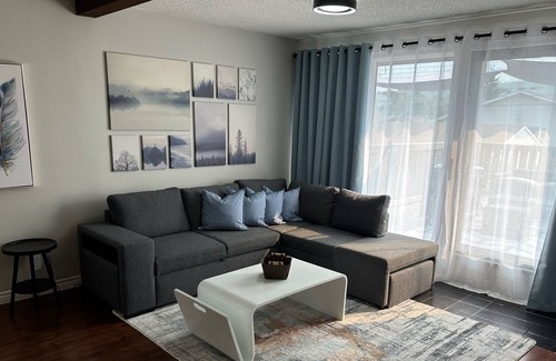 Montgomery Casa | Stylish Home Near University & Hospitals