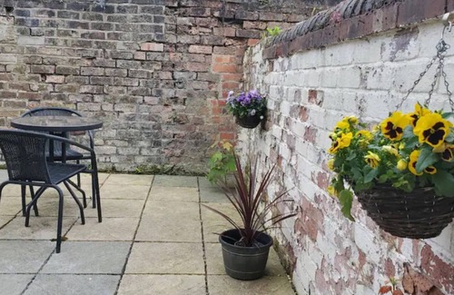 Thatto Heath Casa | Stylish Home Retreat on Outskirts of Liverpool