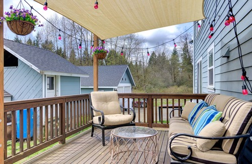 Lake Stevens Casa | Stylish Home with Private Office in Lake Stevens!